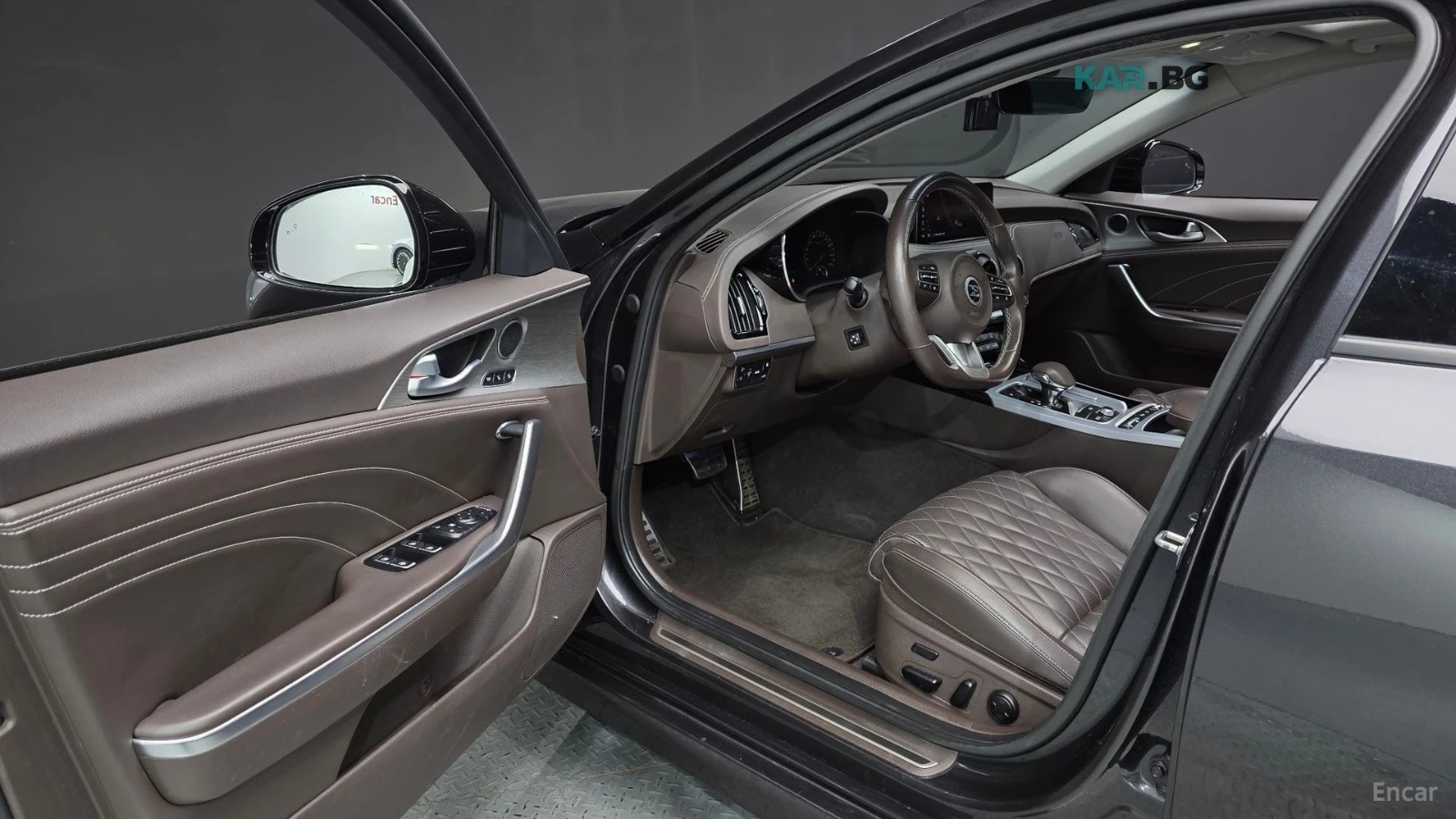 Kia Stinger 2.5 AWD MASTERS* HUD* КОЖА* ОБДУХВ* НАВИ* ПАНО, снимка 8 - Автомобили и джипове - 55727119
