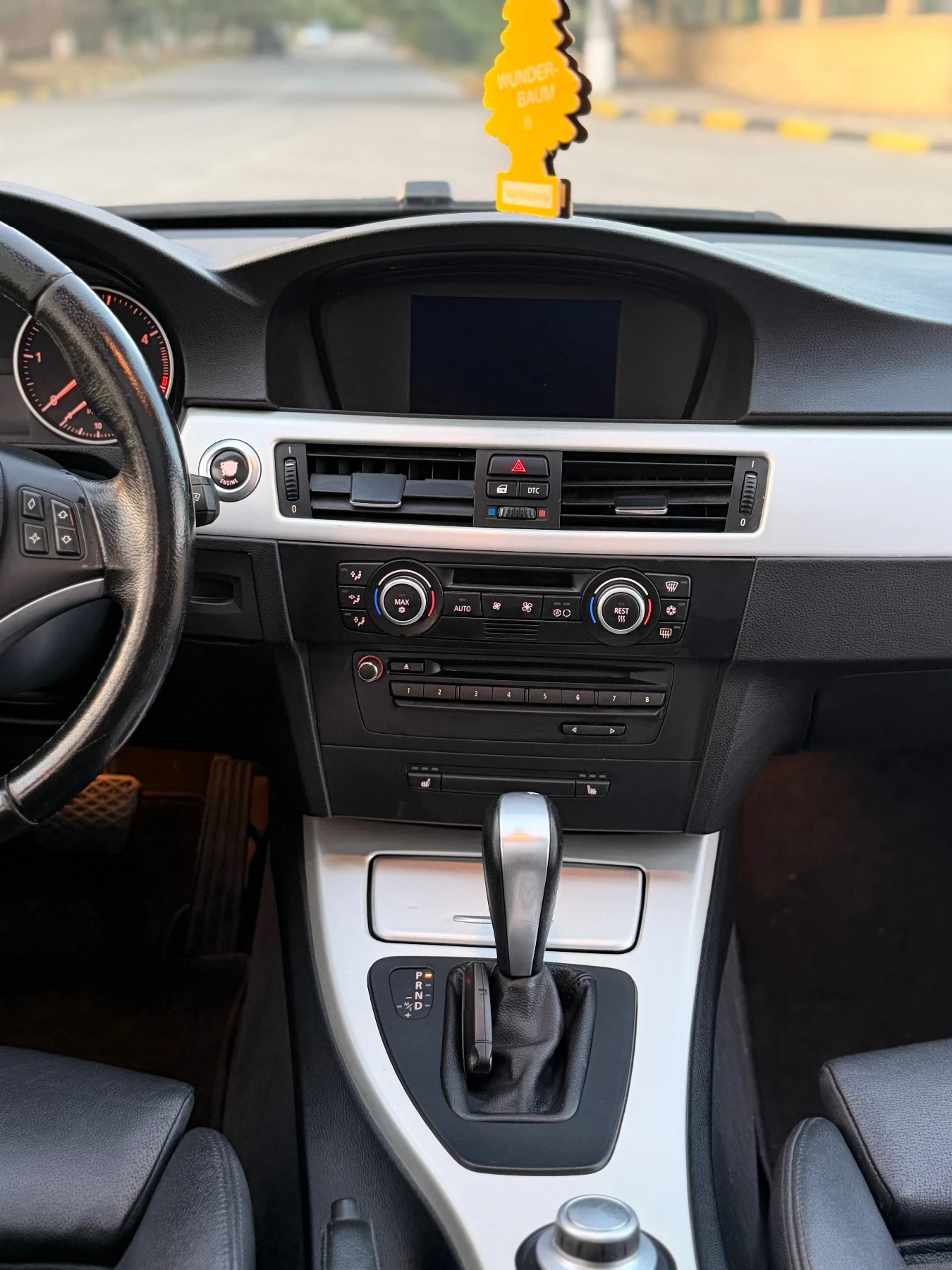BMW 320 2.0, снимка 9 - Автомобили и джипове - 55966744