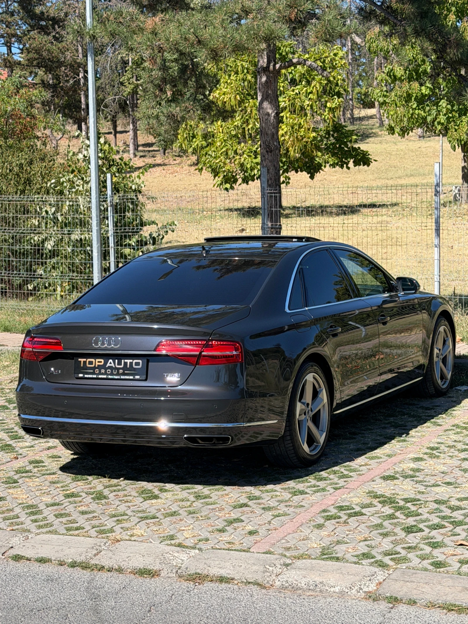 Audi A8 4.0 TFSI /Design Selection/4xMasage/Vacum/Pano/, снимка 4 - Автомобили и джипове - 56012744