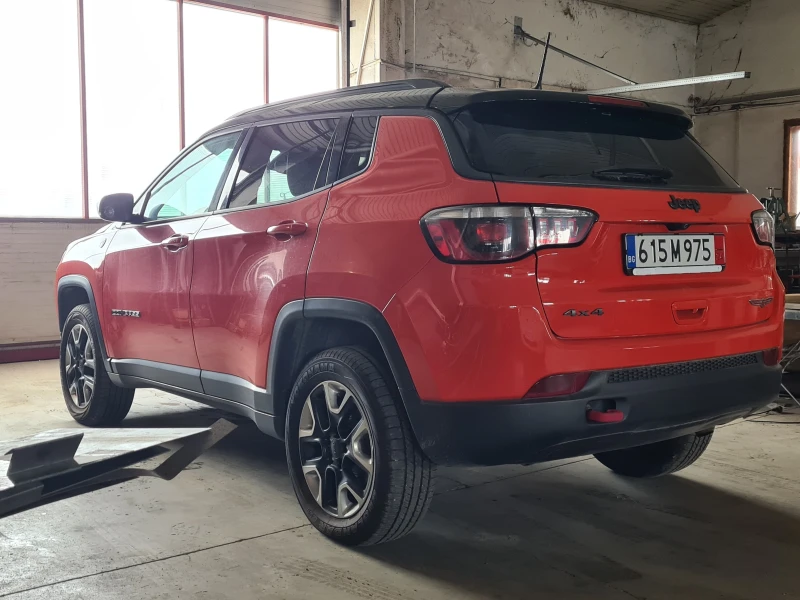 Jeep Compass TrailHawk, снимка 4 - Автомобили и джипове - 48922935