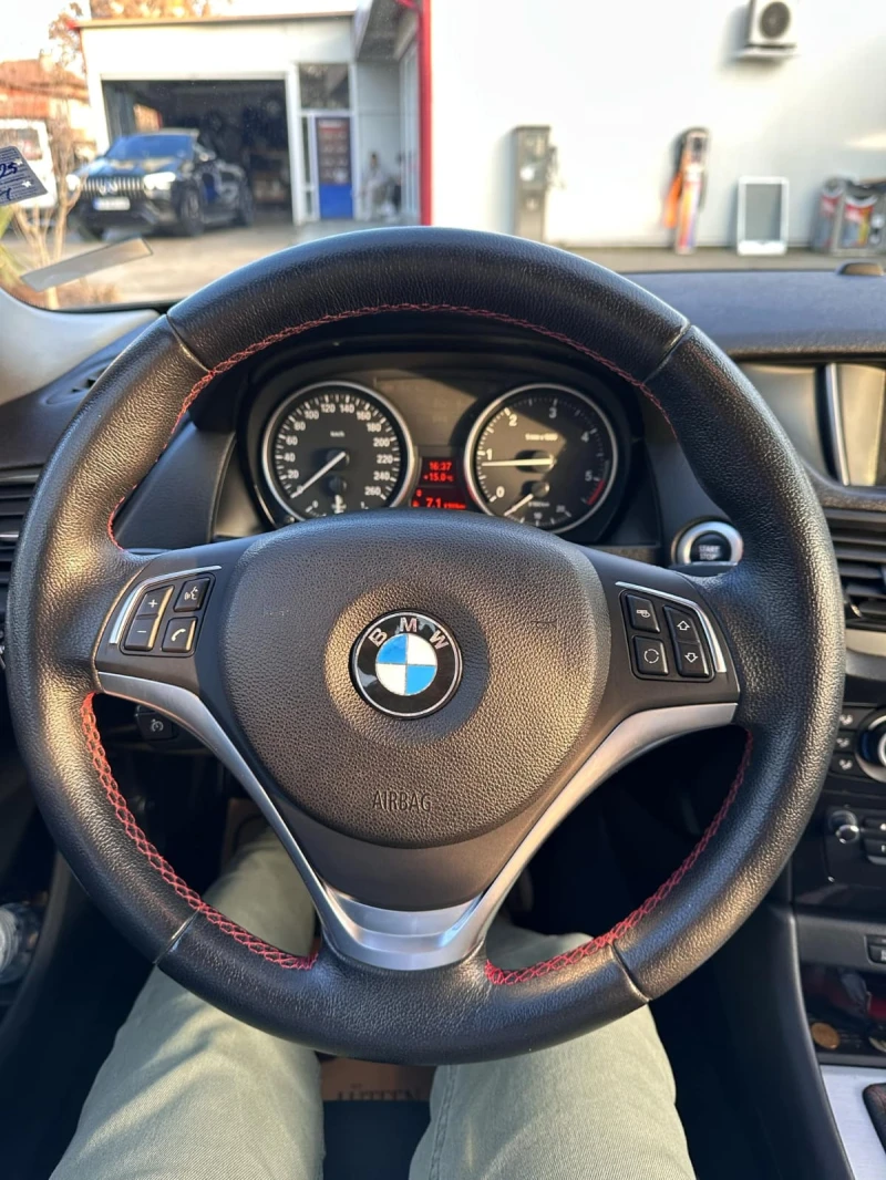 BMW X1, снимка 2 - Автомобили и джипове - 49548255