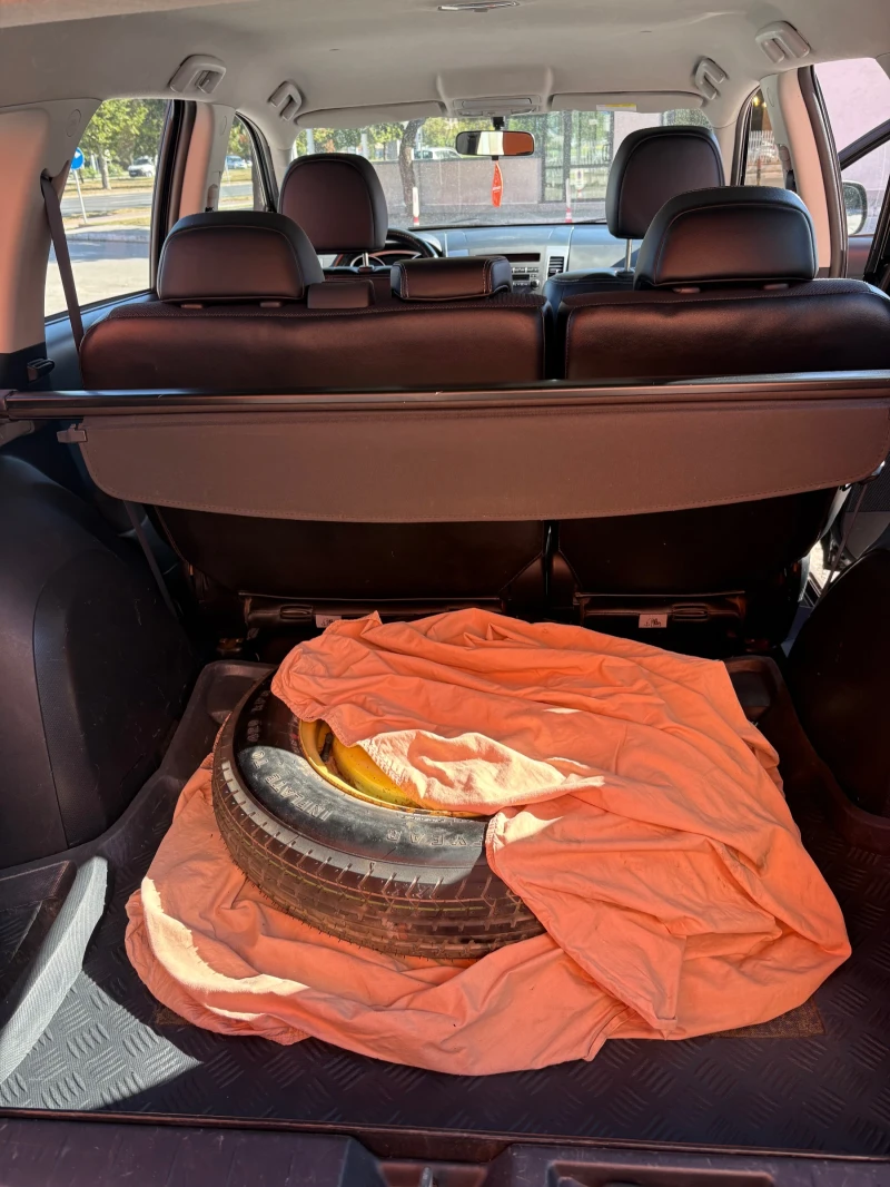 Citroen C-Crosser 2.4 170кс автомат 4х4 ГАЗ, снимка 12 - Автомобили и джипове - 52526623