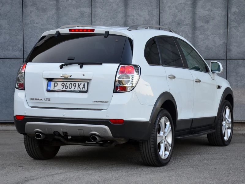 Chevrolet Captiva 2.2 DTI, снимка 4 - Автомобили и джипове - 51594093
