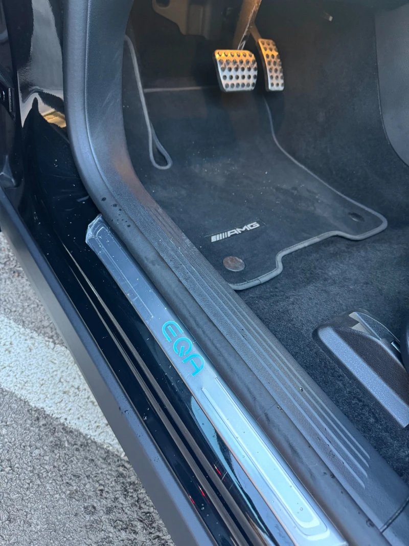 Mercedes-Benz EQA 300 4MATIC AMG Line | 5 г. Гаранция , снимка 12 - Автомобили и джипове - 52680643
