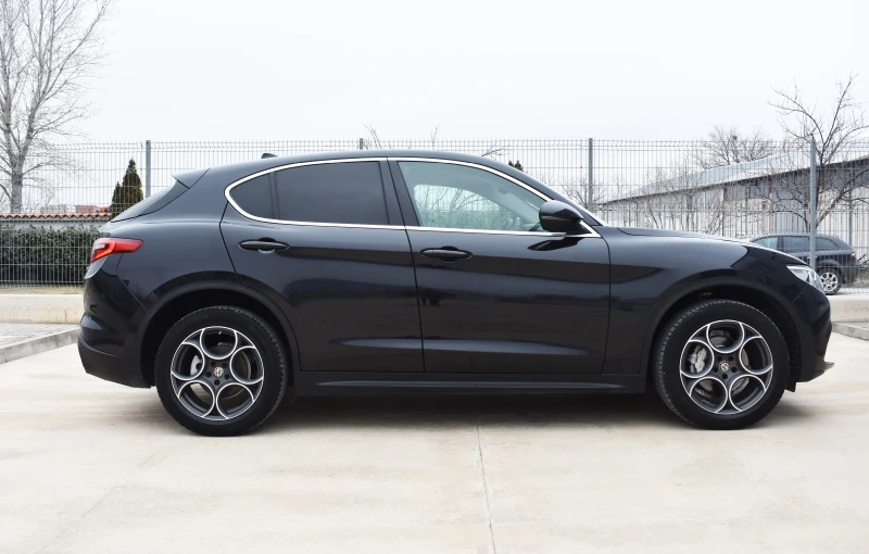 Alfa Romeo Stelvio Sport Q4 210кс , снимка 6 - Автомобили и джипове - 53178930