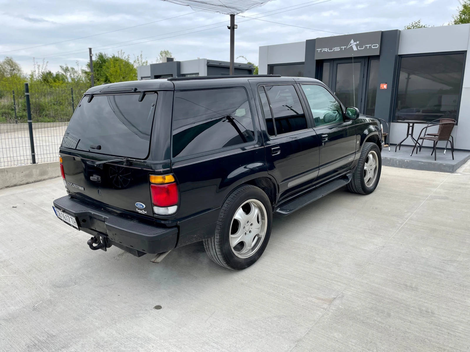 Ford Explorer  - изображение 7