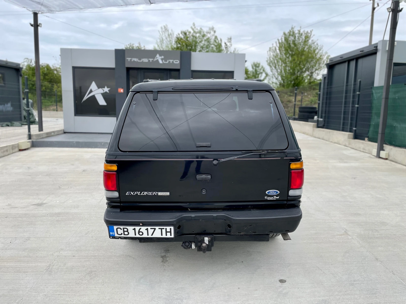 Ford Explorer  - изображение 4