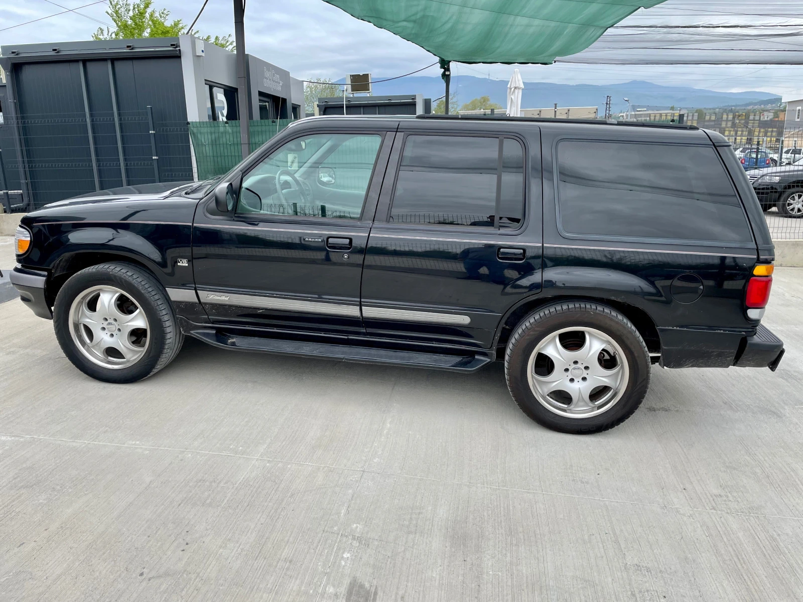 Ford Explorer  - изображение 5