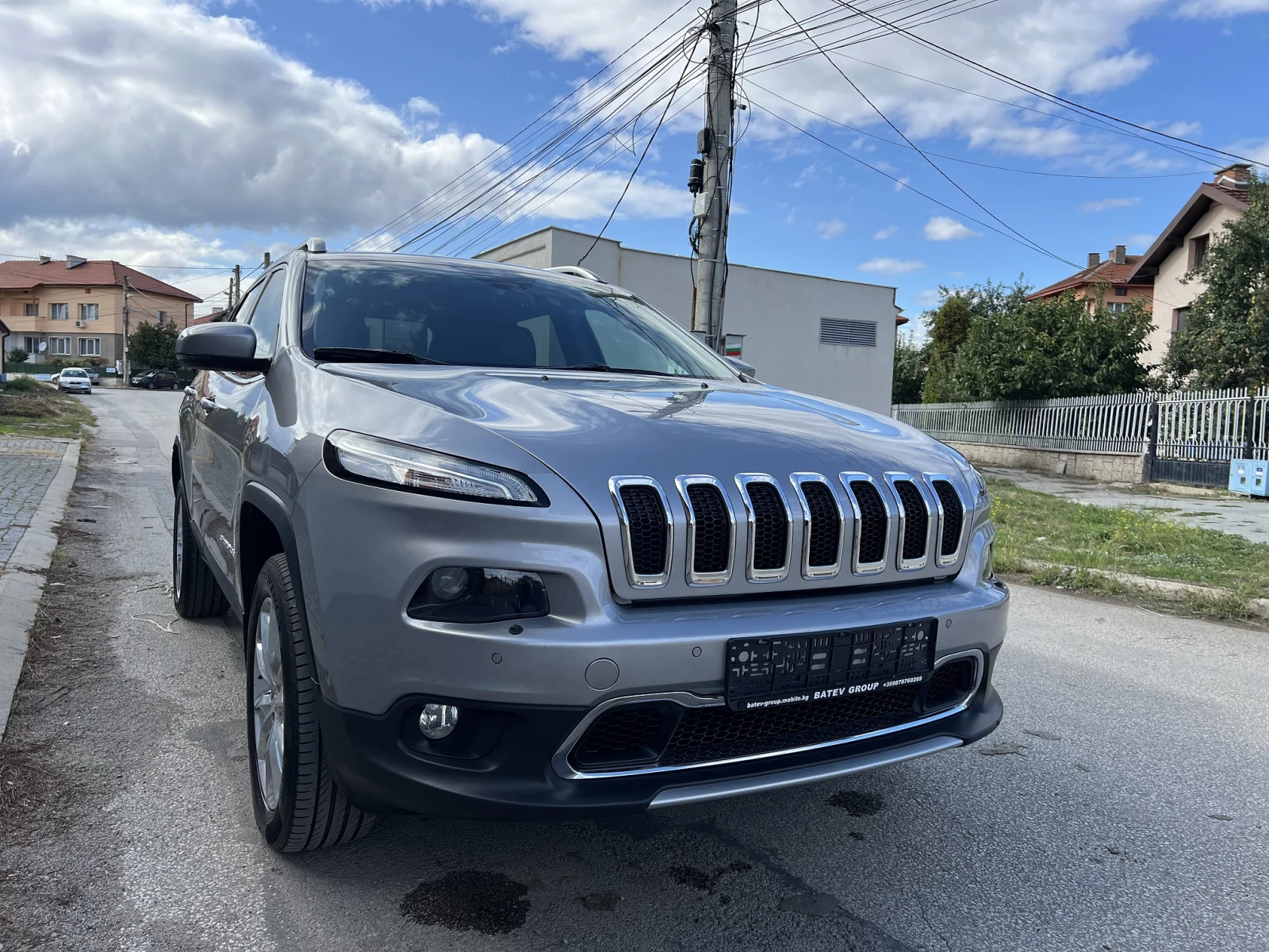 Jeep Cherokee LIMITED-2.0d-AVTOMAT-4X4-FULL - изображение 3