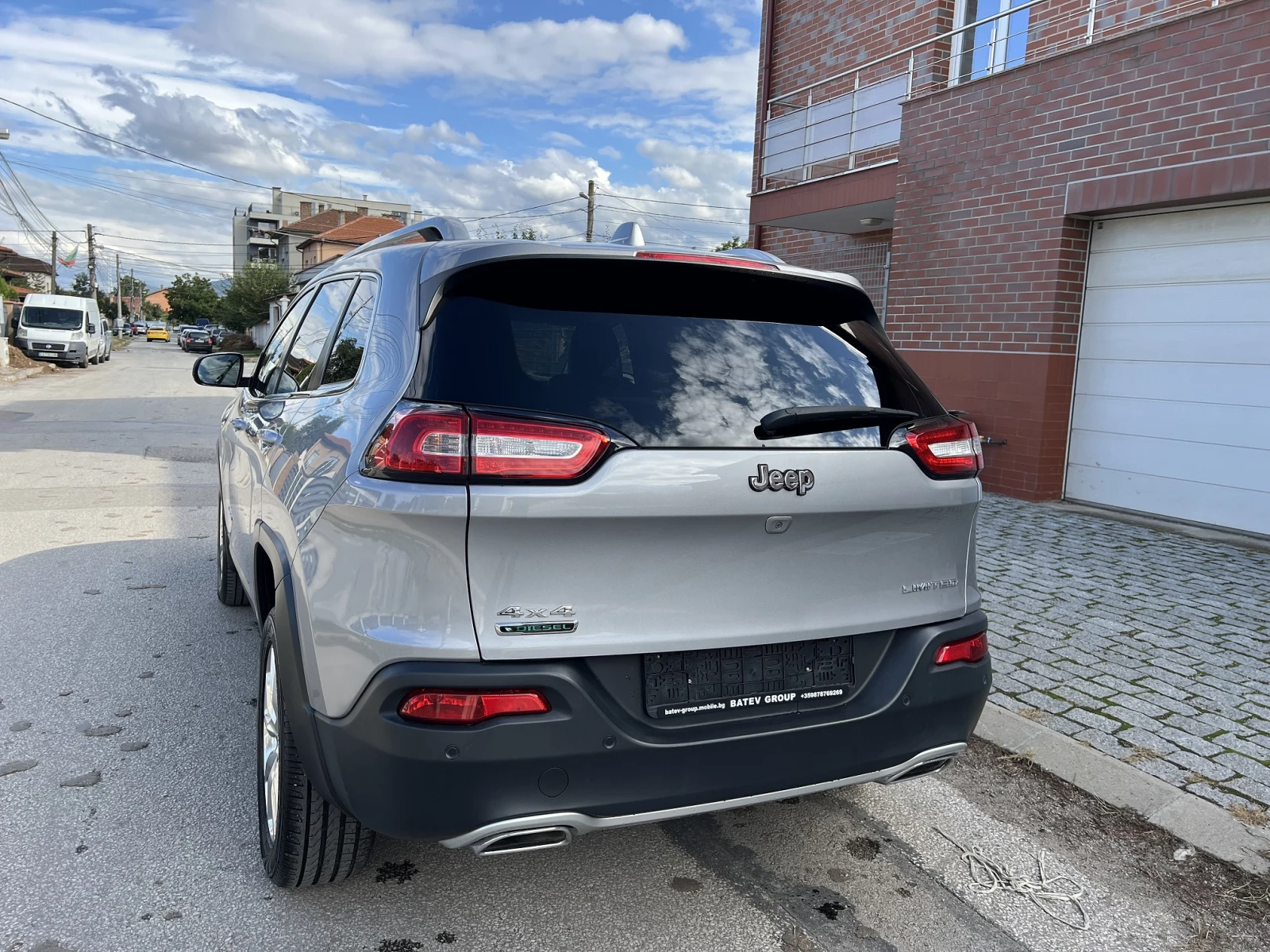 Jeep Cherokee LIMITED-2.0d-AVTOMAT-4X4-FULL - изображение 7