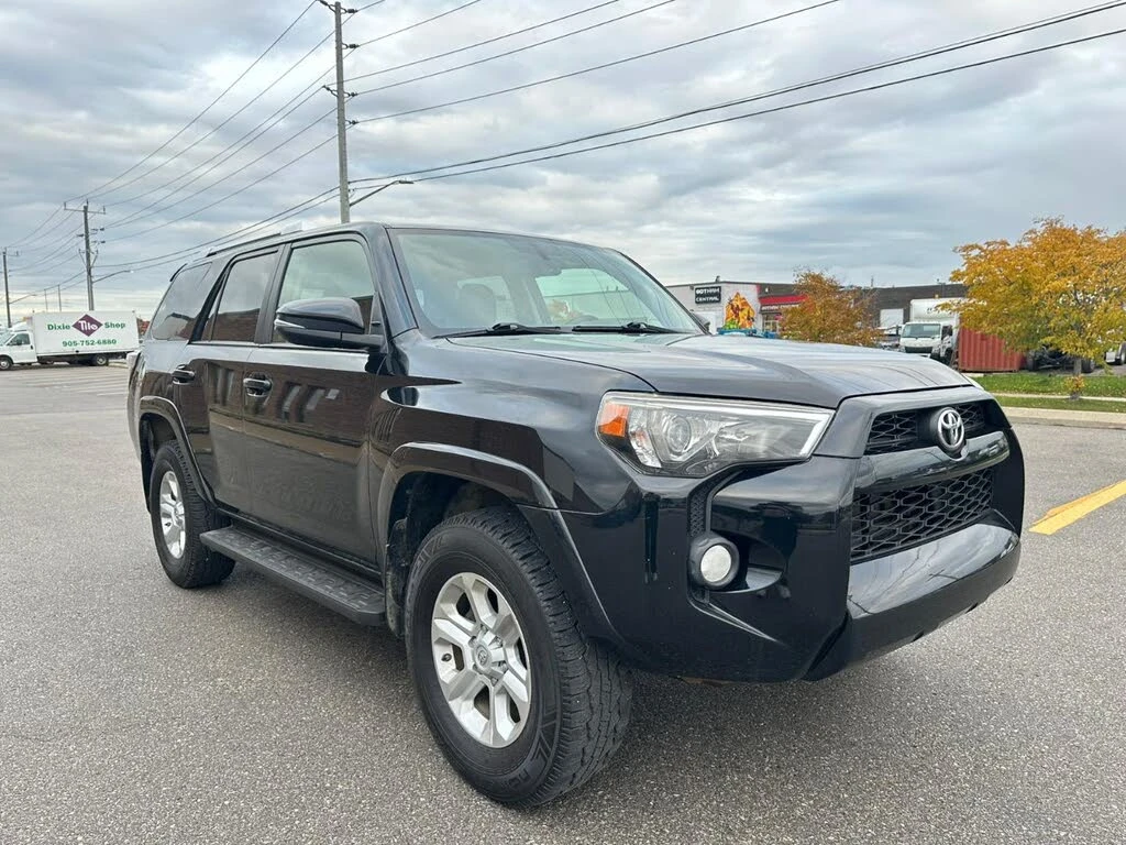 Toyota 4runner SR5 Premium* КАМЕРА* КОЖА* ПАНОРАМА*  - изображение 3