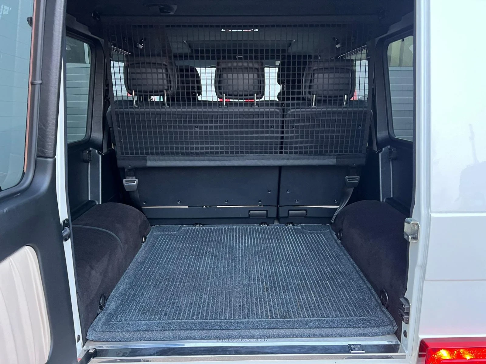 Mercedes-Benz G 350 BLUETEC EDITION 35 NAVI KAMERA DESIGNO HARMAN KARD - изображение 9