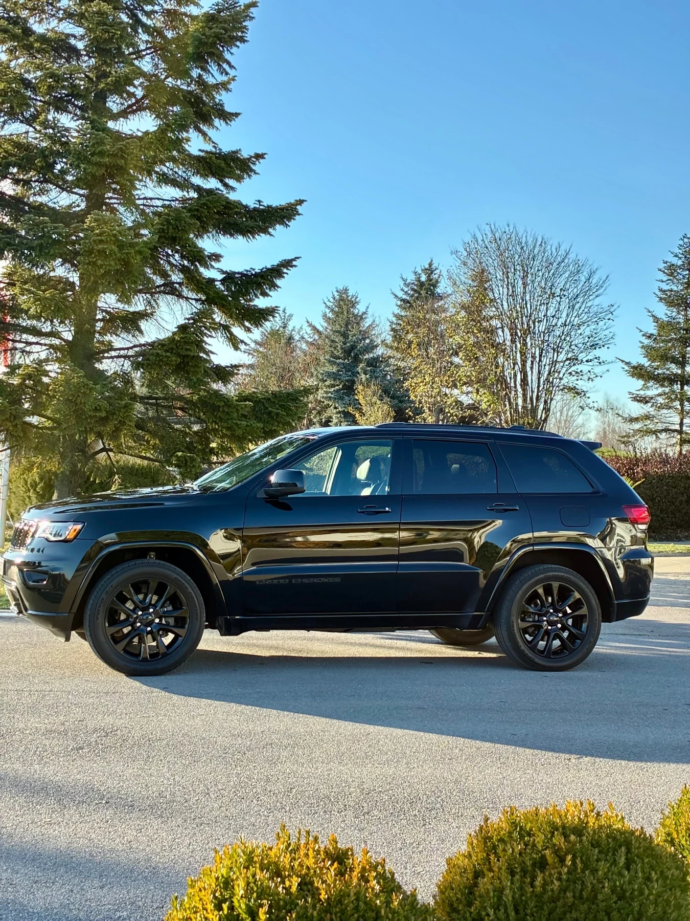 Jeep Grand cherokee LIMITED ALL BLACK - изображение 7