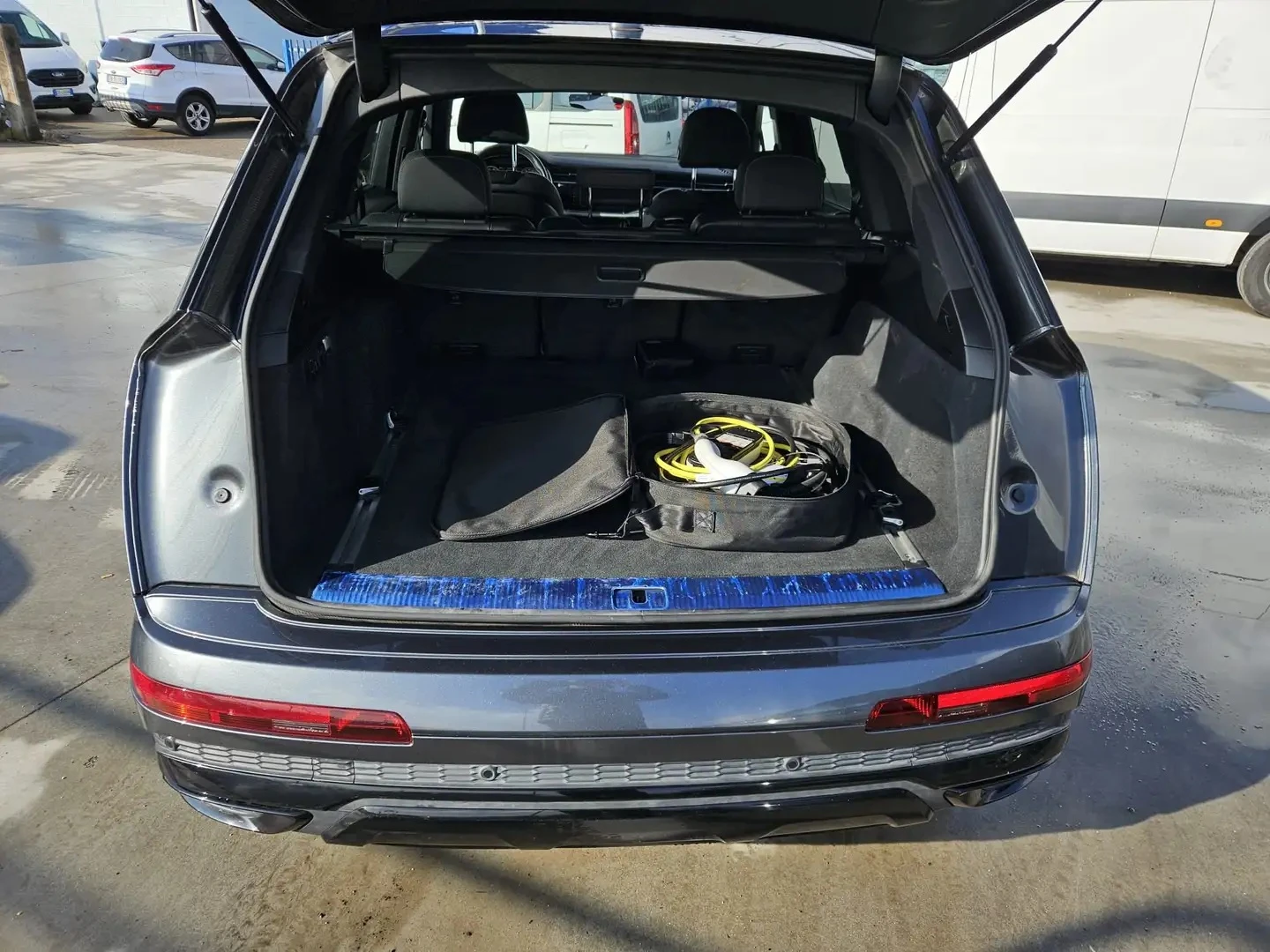 Audi Q7 60 TFSI e V6 Plug-in Hybrid Quattro  - изображение 10