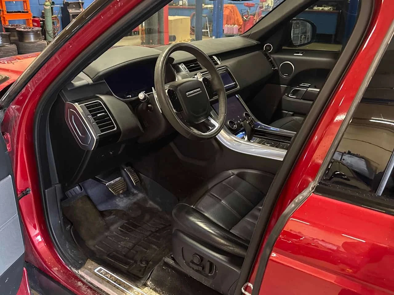 Land Rover Range Rover Sport  HST / ГУМИ С ДЖАНТИ , снимка 5 - Автомобили и джипове - 54025491