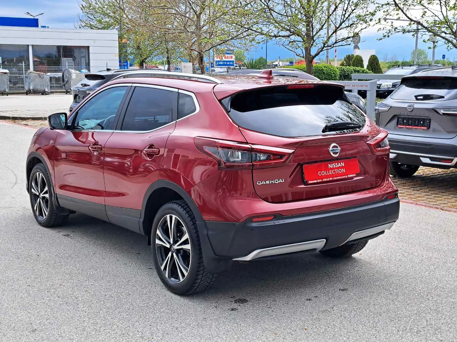 Nissan Qashqai 1.3, снимка 7 - Автомобили и джипове - 54270322