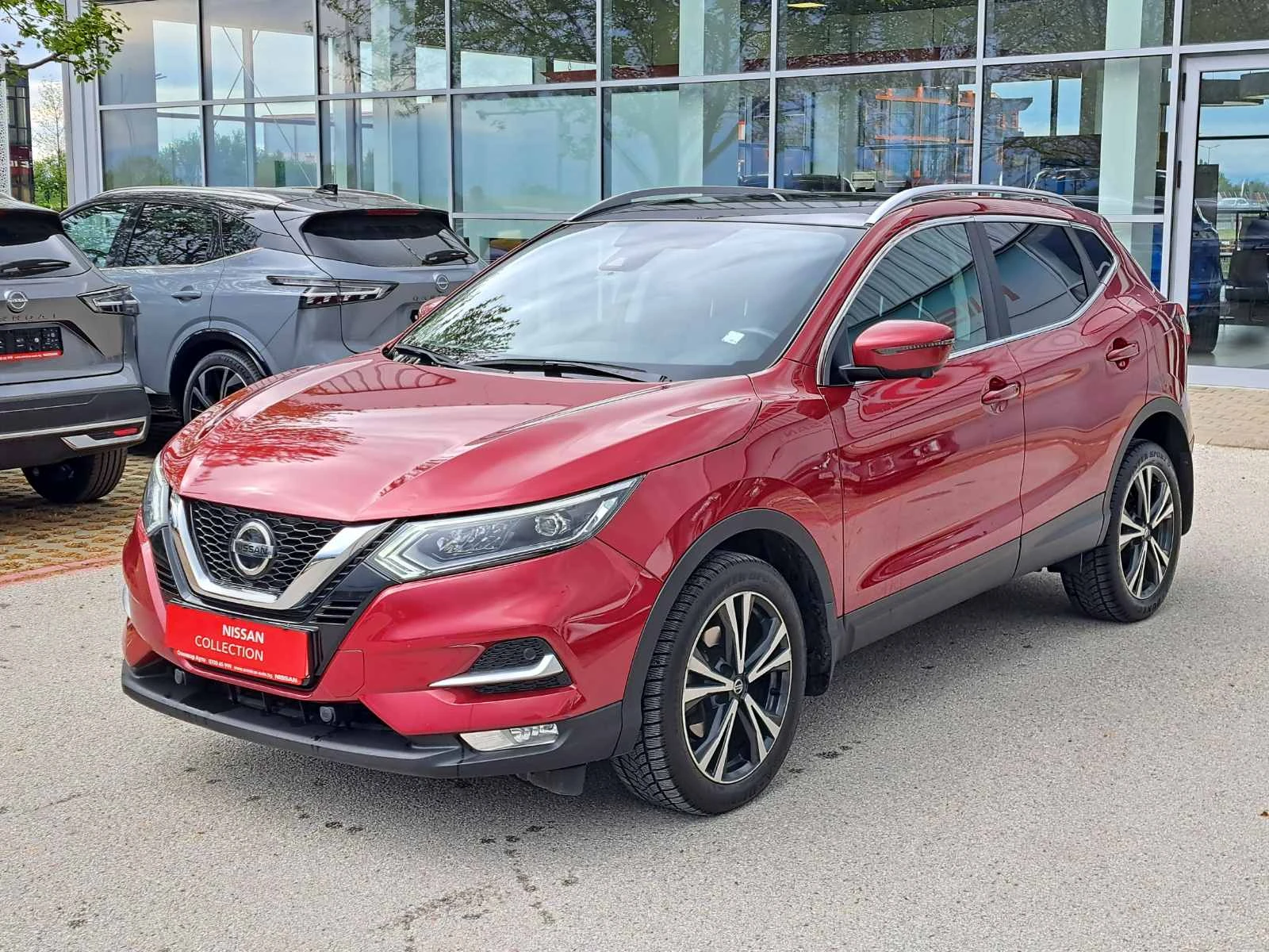 Nissan Qashqai 1.3, снимка 4 - Автомобили и джипове - 54270322