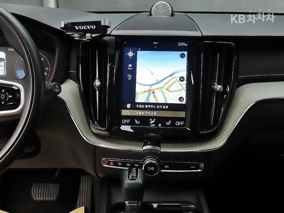 Volvo XC60 D4 Inscription, снимка 11 - Автомобили и джипове - 54789198