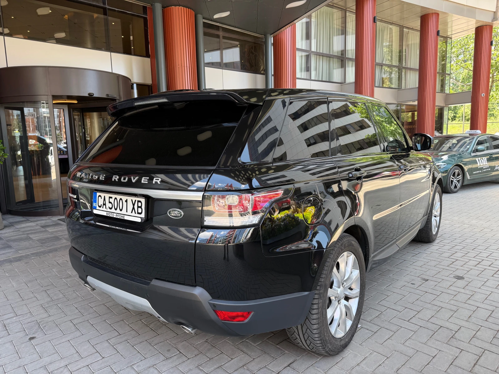 Land Rover Range Rover Sport 3.0 SDV6 292PS HSE, снимка 6 - Автомобили и джипове - 54838150