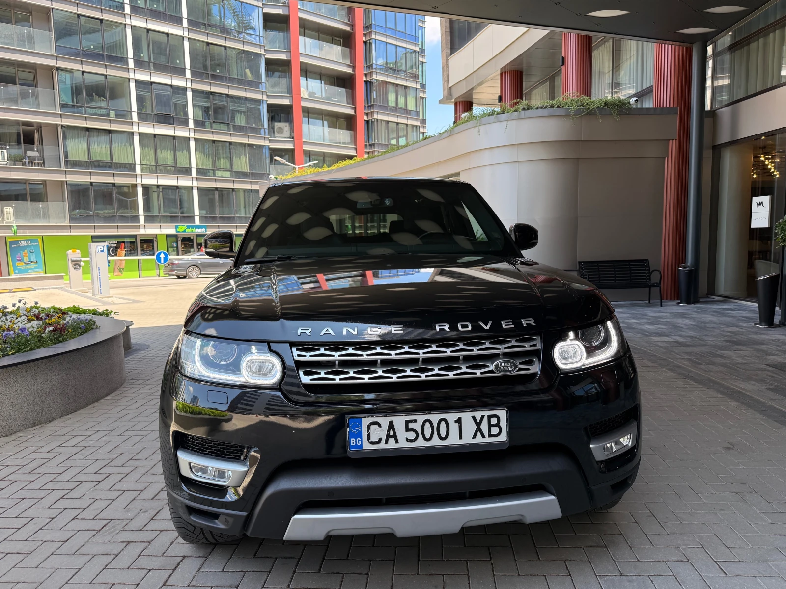Land Rover Range Rover Sport 3.0 SDV6 292PS HSE, снимка 2 - Автомобили и джипове - 54838150