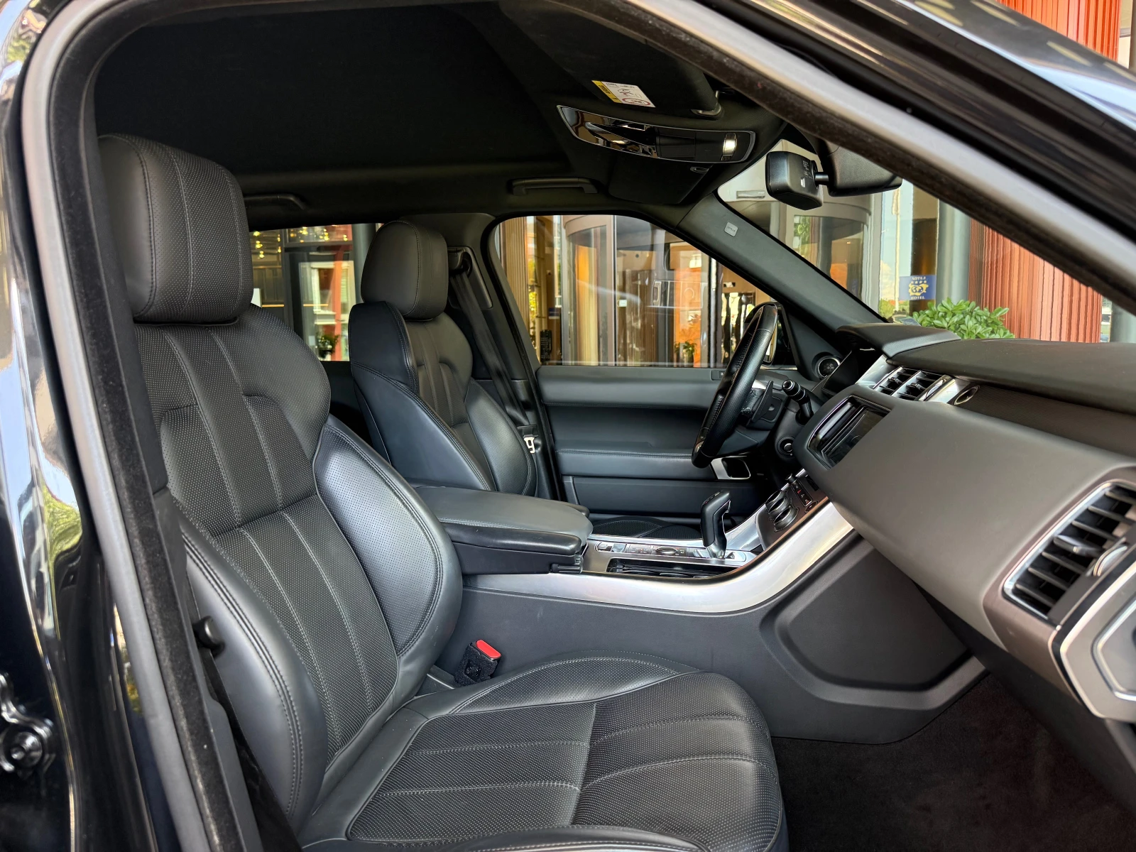 Land Rover Range Rover Sport 3.0 SDV6 292PS HSE, снимка 13 - Автомобили и джипове - 54838150