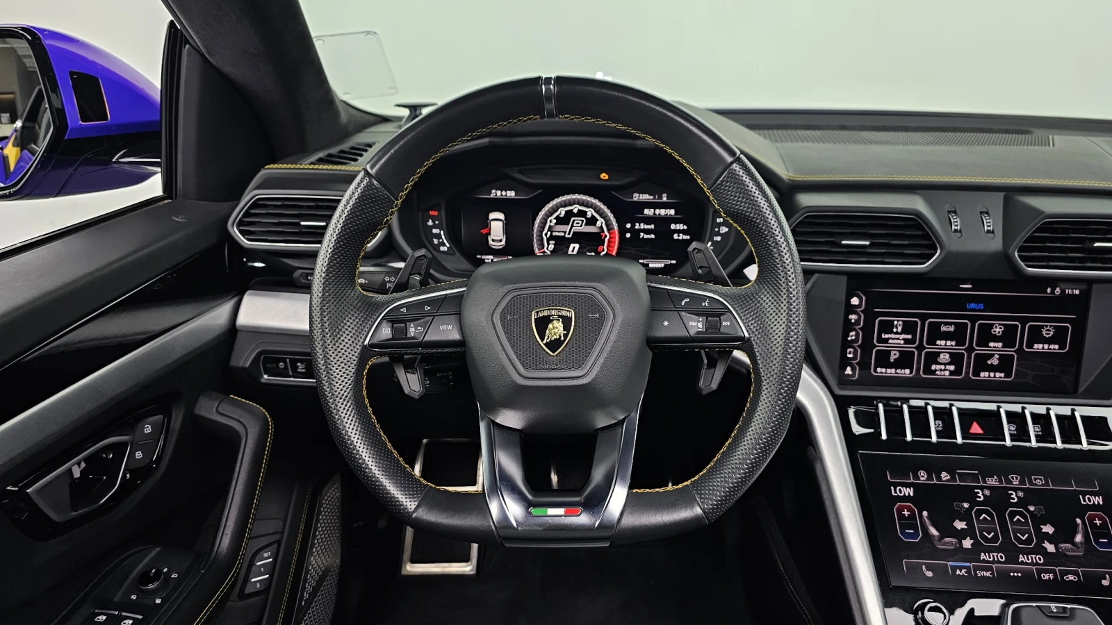 Lamborghini Urus HUD* BLIND SPOT* ЕЛ. БАГАЖНИК* 360* КРАЙНА ЦЕНА, снимка 12 - Автомобили и джипове - 55496166