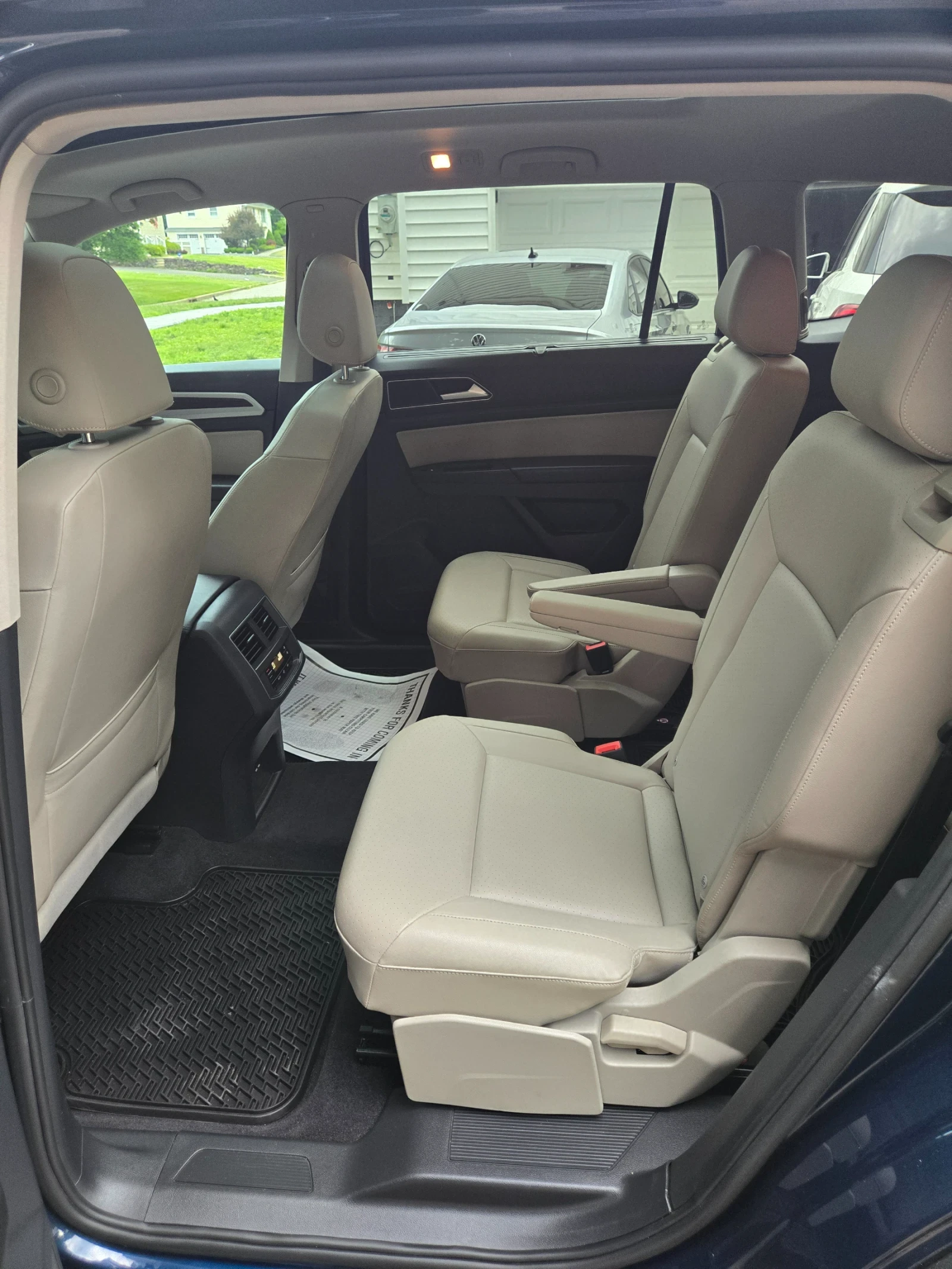 VW Atlas R- Line 3.6 V6 4x4 !!! Всички екстри за модела !!!, снимка 14 - Автомобили и джипове - 55606408