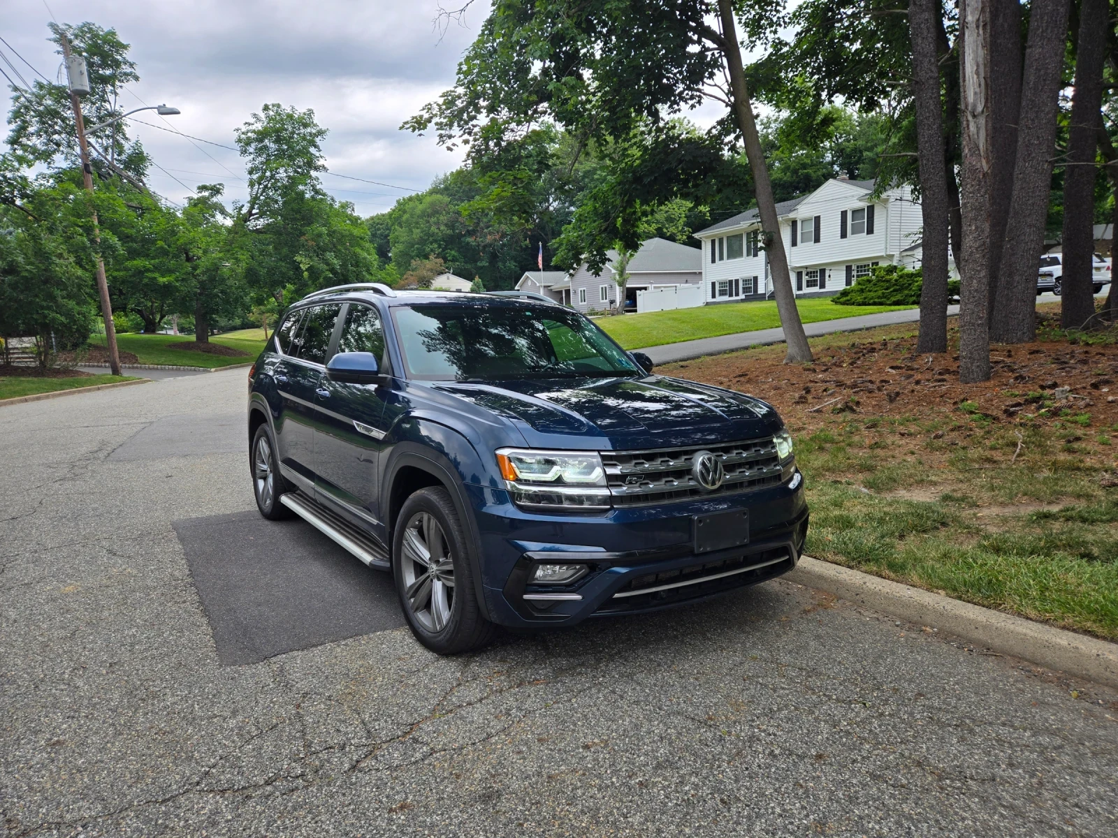 VW Atlas R- Line 3.6 V6 4x4 !!! Всички екстри за модела !!!