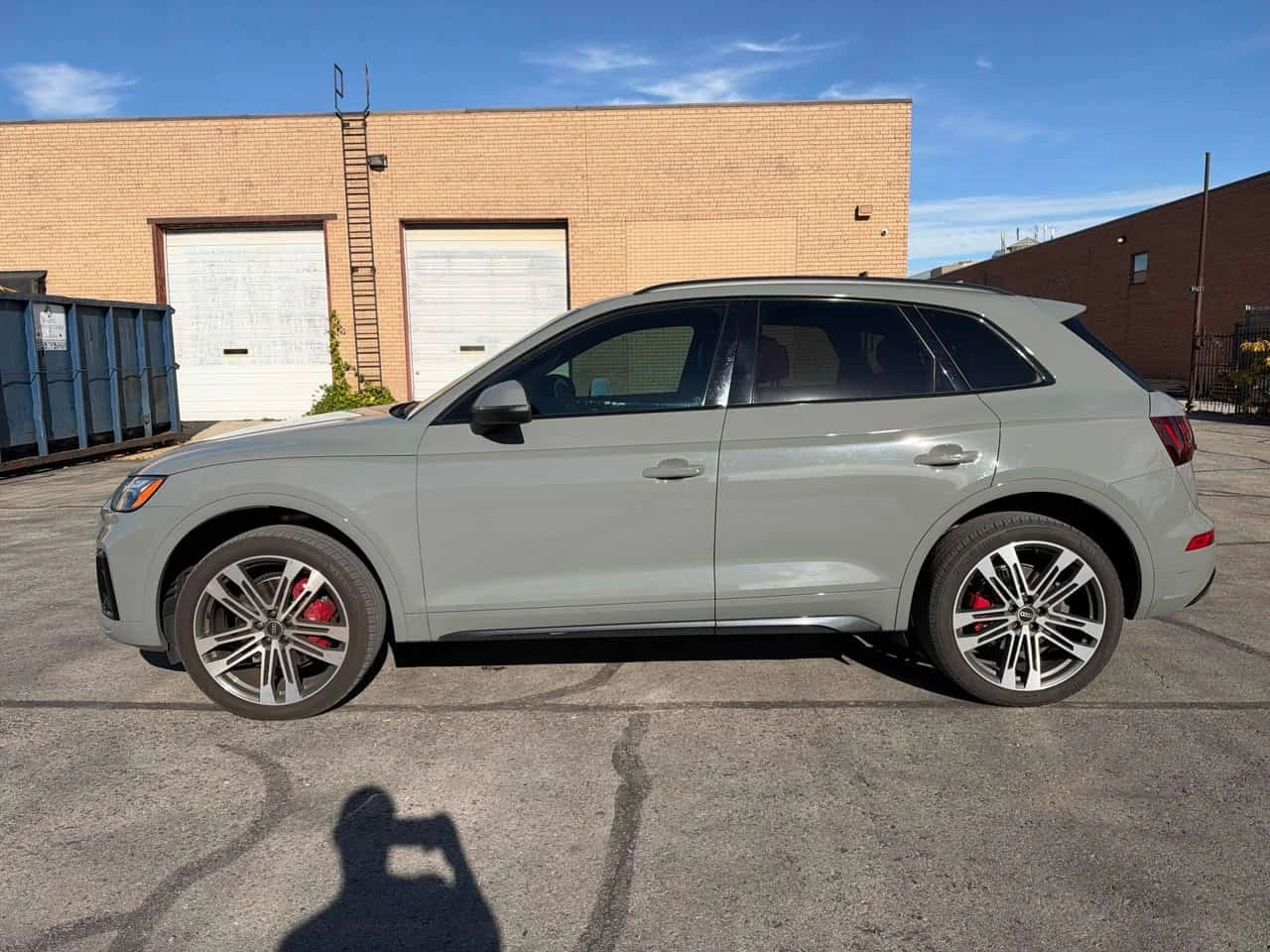 Audi SQ5 Progressiv  CARFAX, снимка 2 - Автомобили и джипове - 56300199