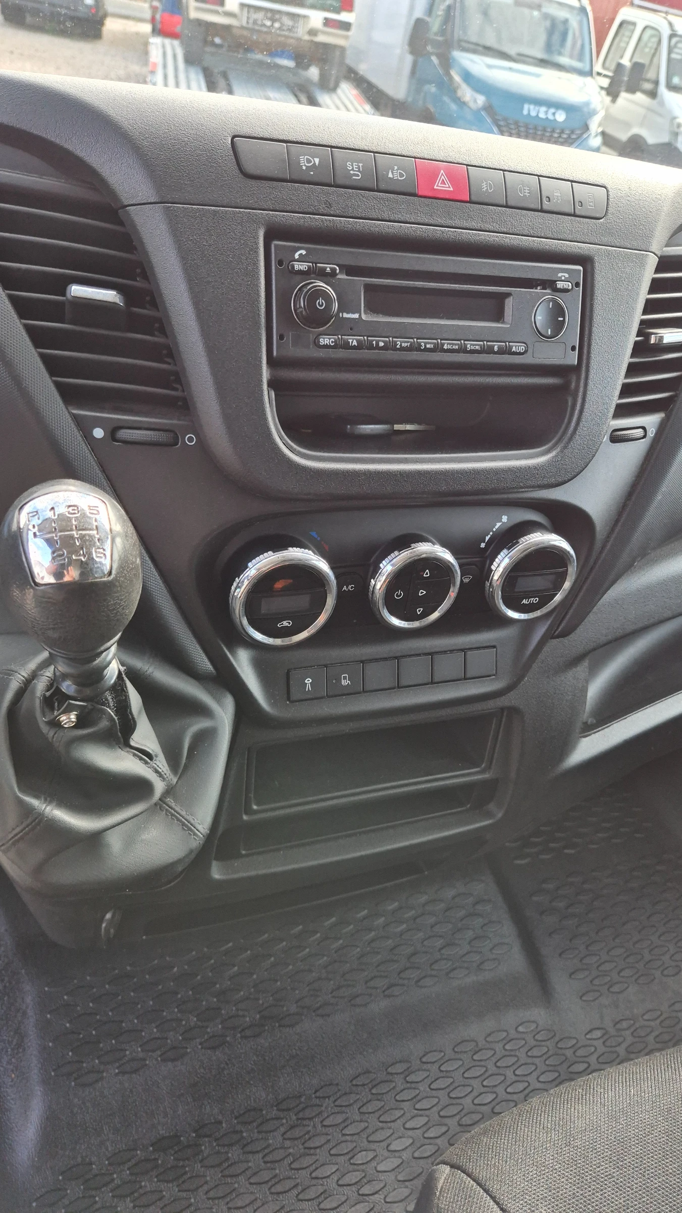 Iveco Daily 35c15 3.0L* * *  | Mobile.bg   11