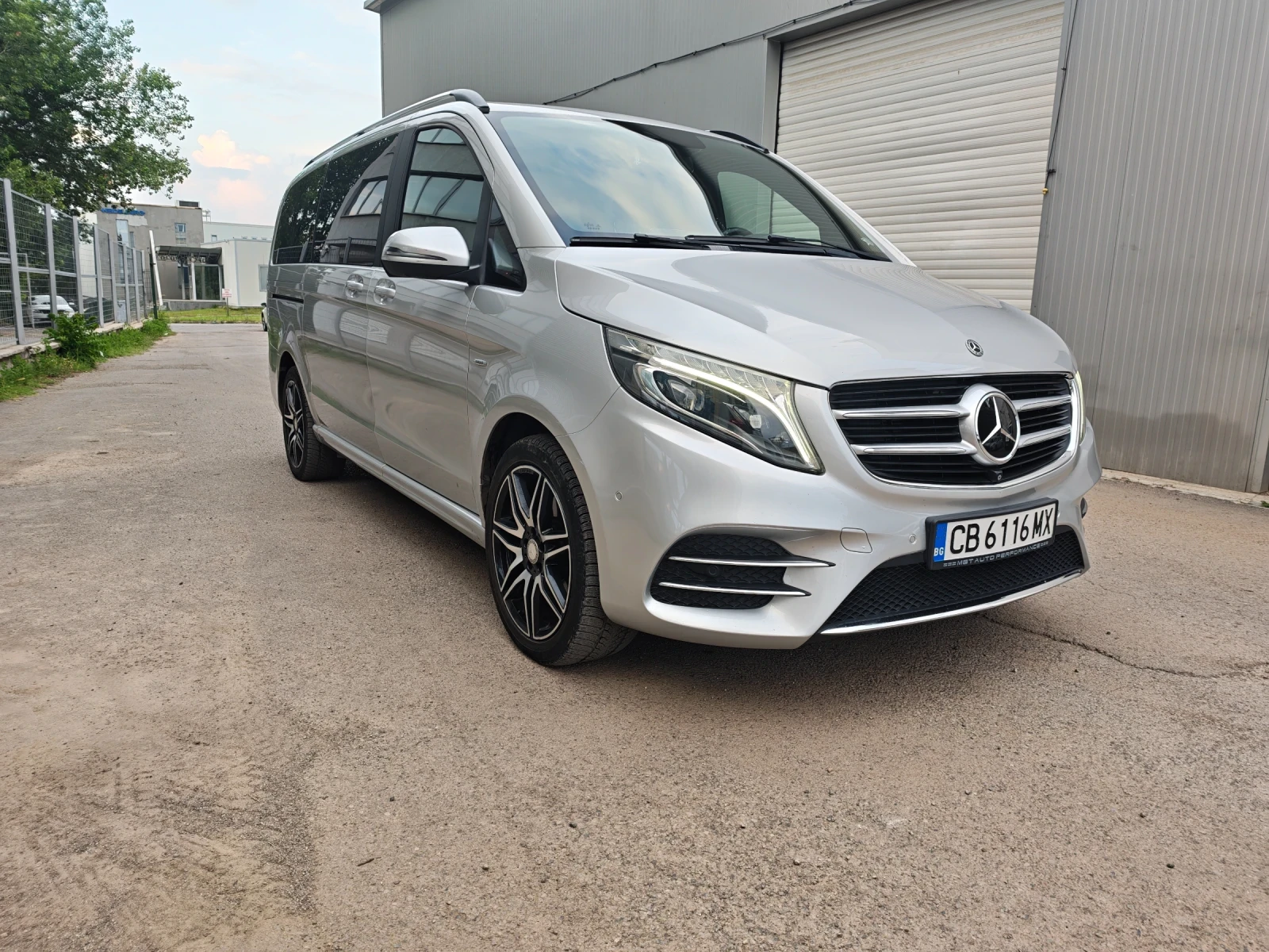 Mercedes-Benz V V250 AMG, снимка 2 - Бусове и автобуси - 55313714