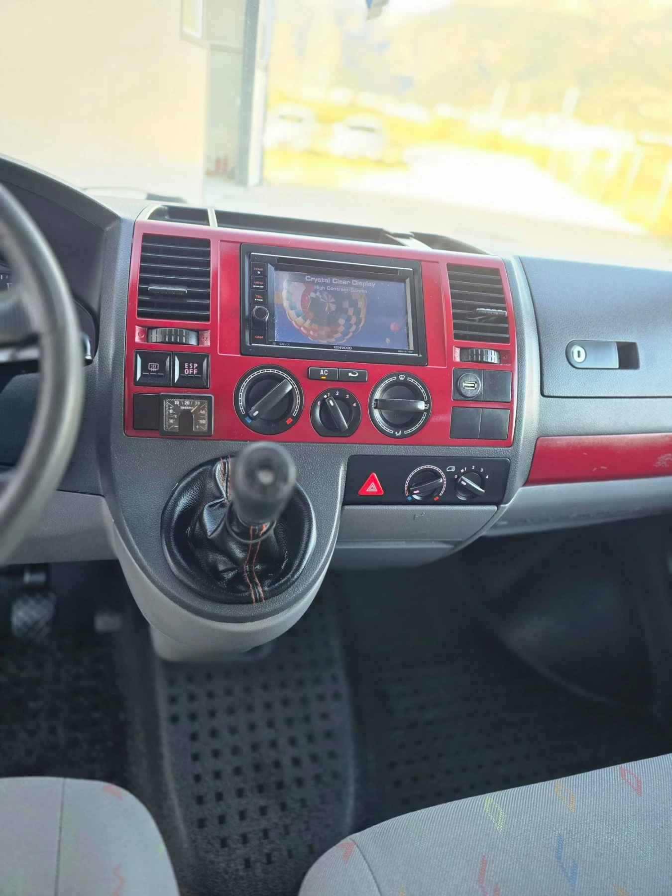VW T5 9 Местен 1.9 TDI, снимка 6 - Бусове и автобуси - 56119378