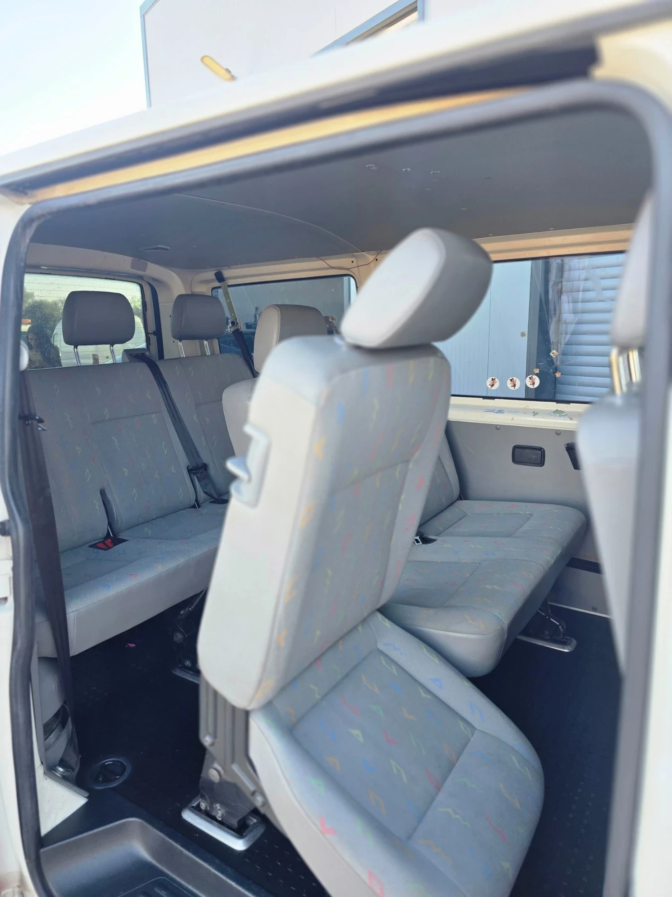 VW T5 9 Местен 1.9 TDI, снимка 9 - Бусове и автобуси - 56119378