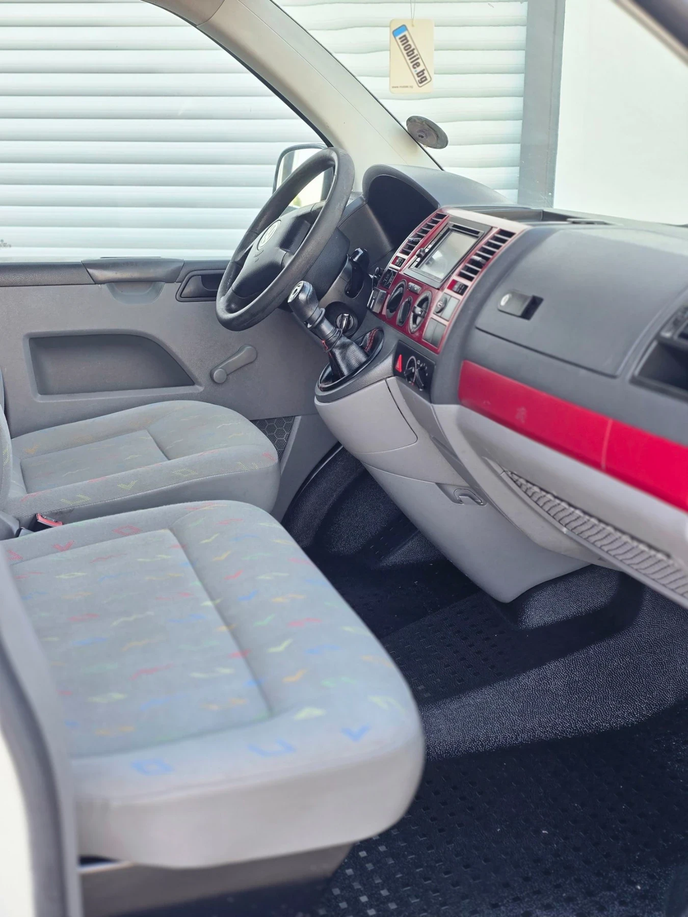 VW T5 9 Местен 1.9 TDI, снимка 11 - Бусове и автобуси - 56119378