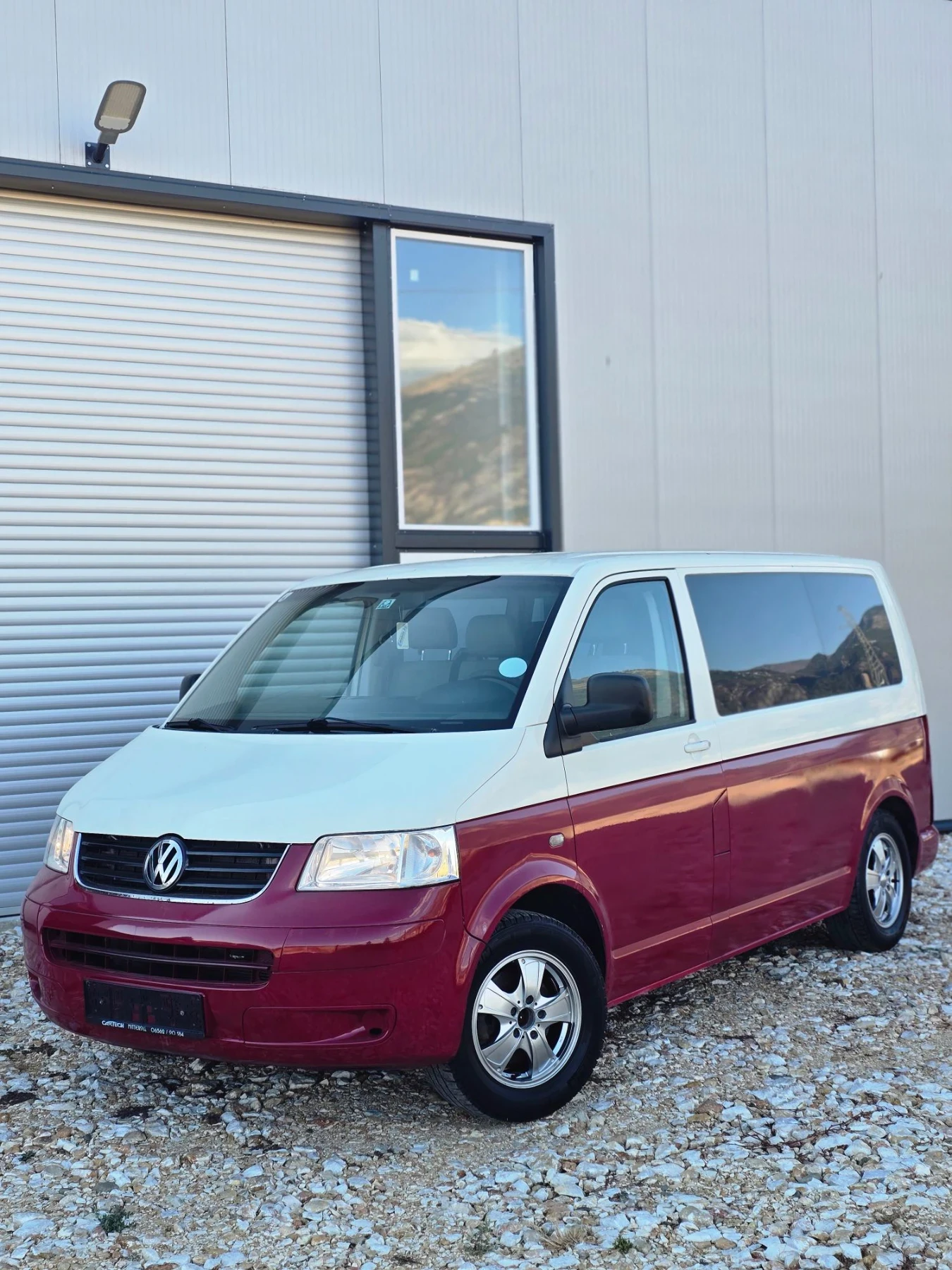 VW T5 9 Местен 1.9 TDI, снимка 3 - Бусове и автобуси - 56119378