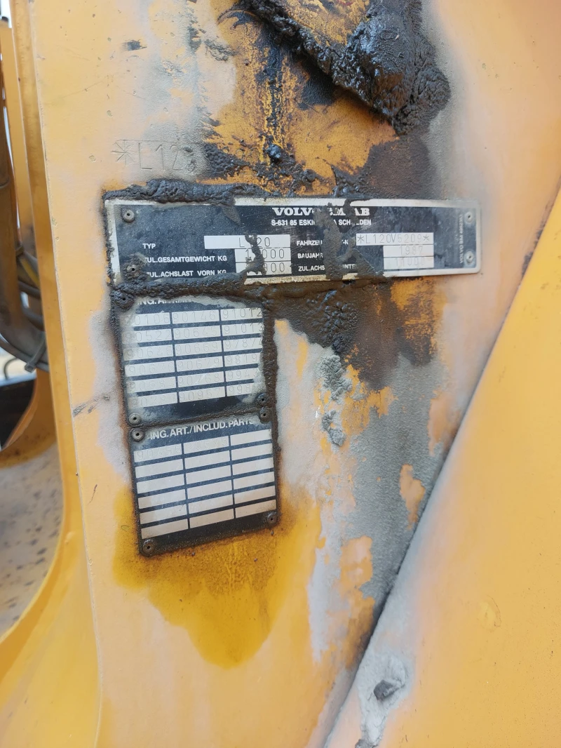 Челен товарач Volvo L120, снимка 5 - Индустриална техника - 52415961