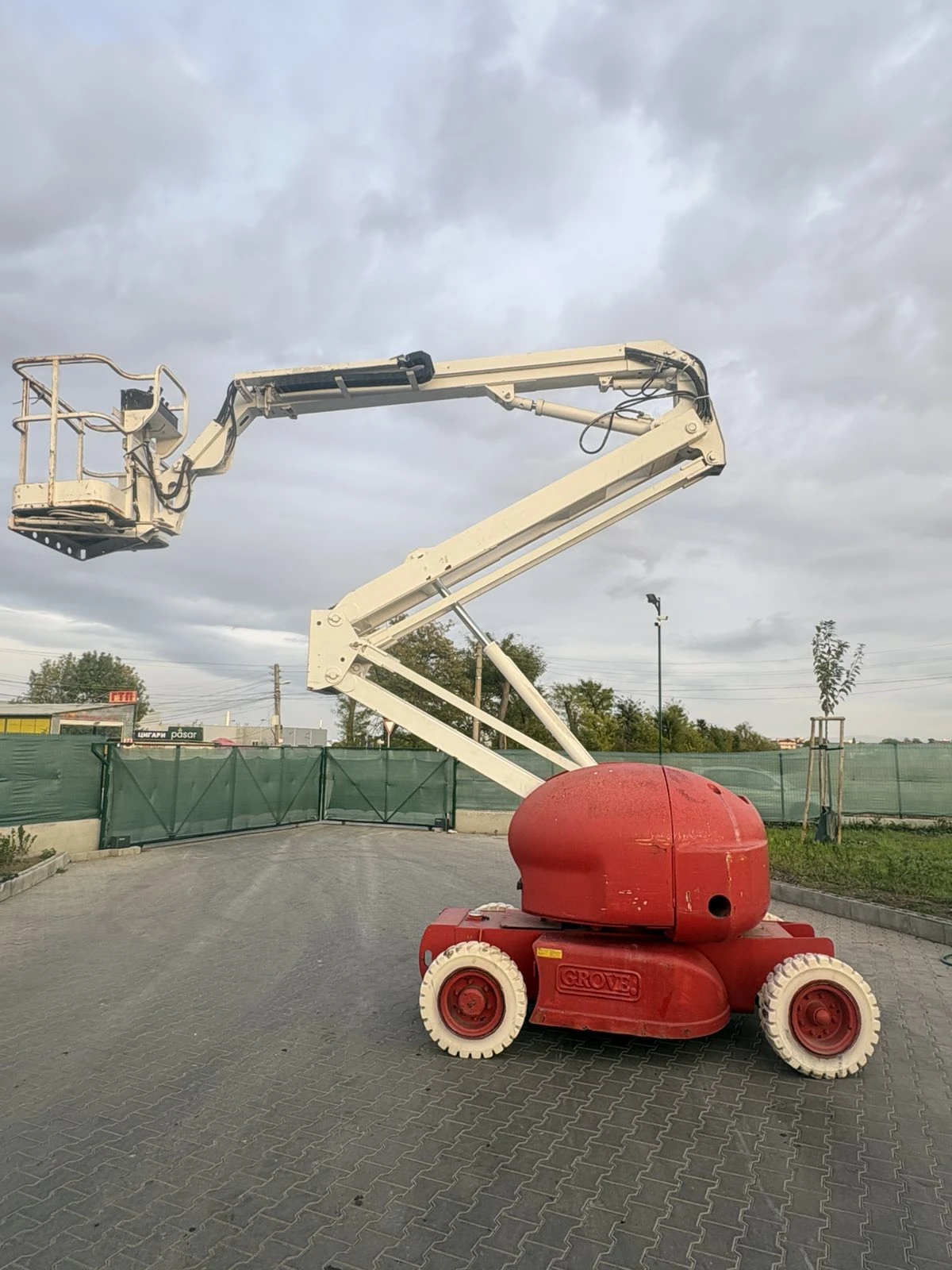 Автовишка Grove AMZ46NE
