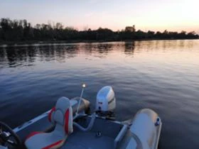 Надуваема лодка Adventure V500 HD, снимка 9