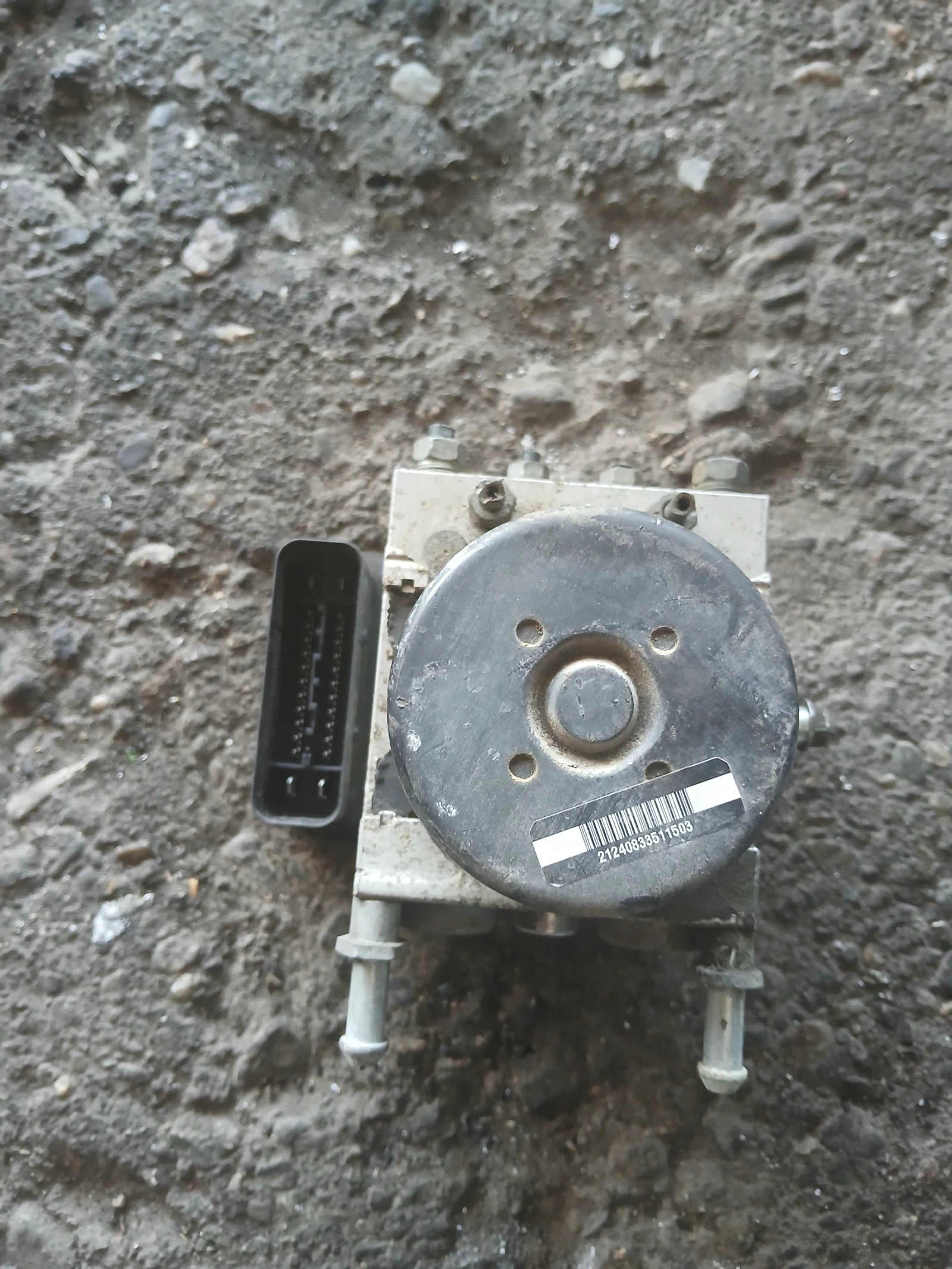 27536AJ002 ABS помпа Subaru Legasi , снимка 3 - Части - 54701234