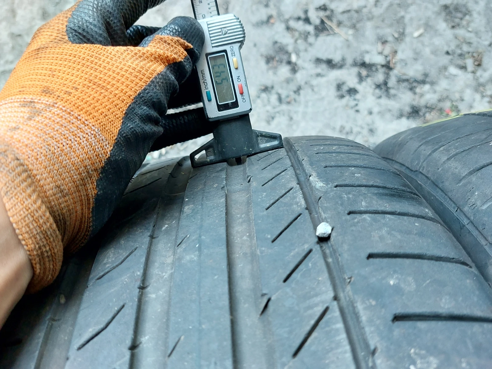���� 235/45R19 | Mobile.bg � ����������� 5
