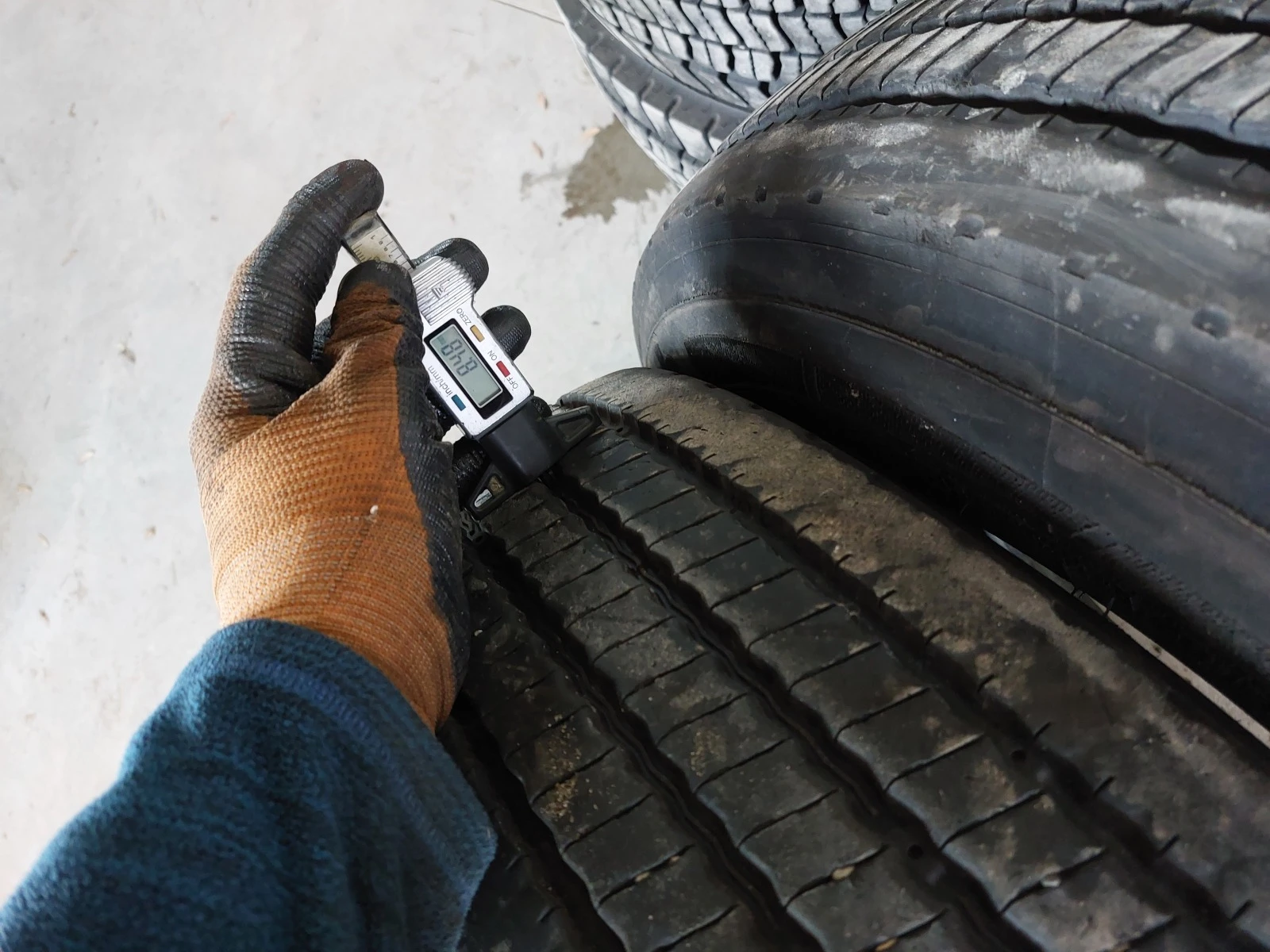 ���� 225/75R17.5 | Mobile.bg � ����������� 3