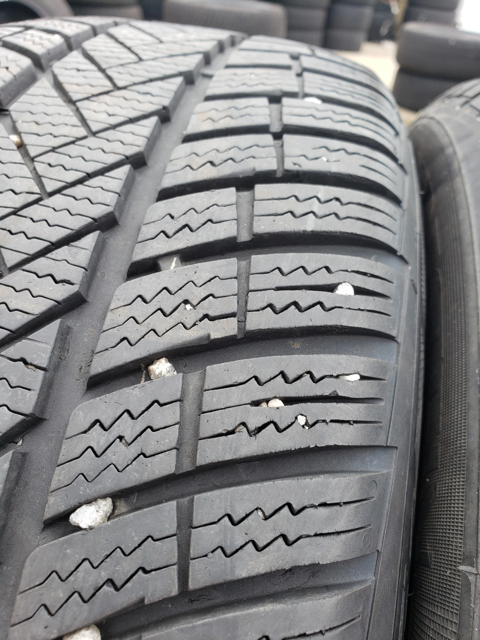  205/55R17 | Mobile.bg   4