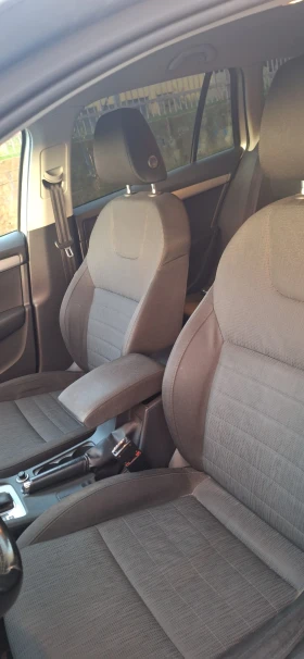 Skoda Octavia 2.0TDI 150к.с. DSG, снимка 6