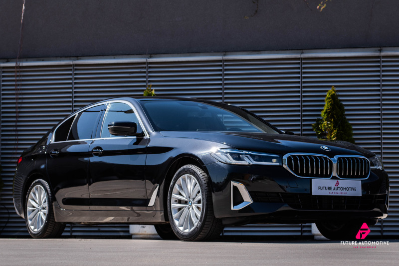 BMW 530E Luxury Line Plug-in Hybrid %Лятна Промоция%, снимка 1 - Автомобили и джипове - 45609693