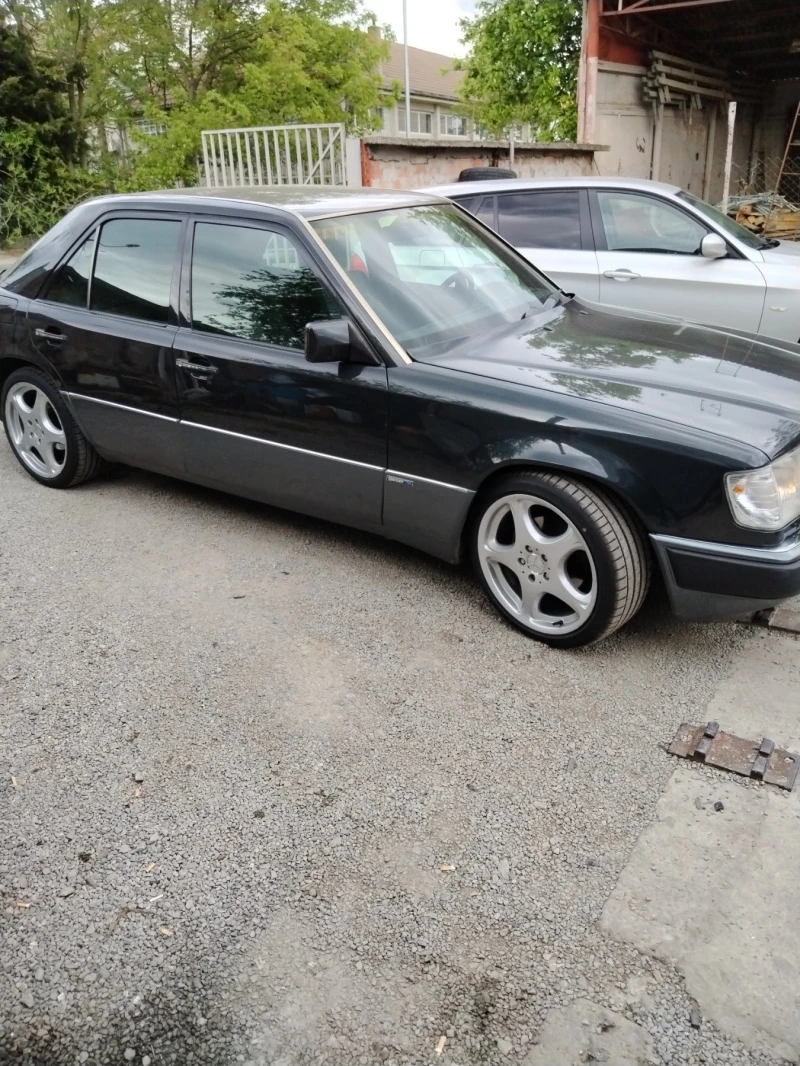 Mercedes-Benz 124 3.0Д АВТОМАТИК, снимка 2 - Автомобили и джипове - 45357463