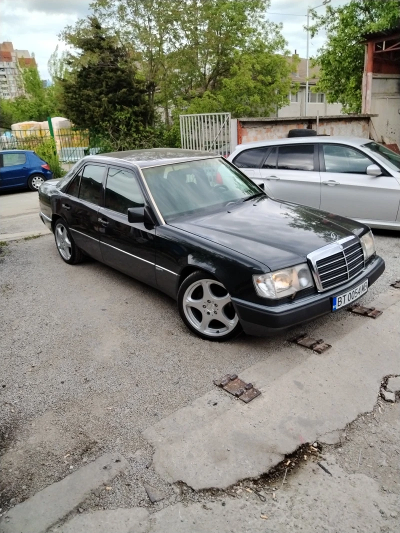 Mercedes-Benz 124 3.0Д АВТОМАТИК, снимка 4 - Автомобили и джипове - 45357463