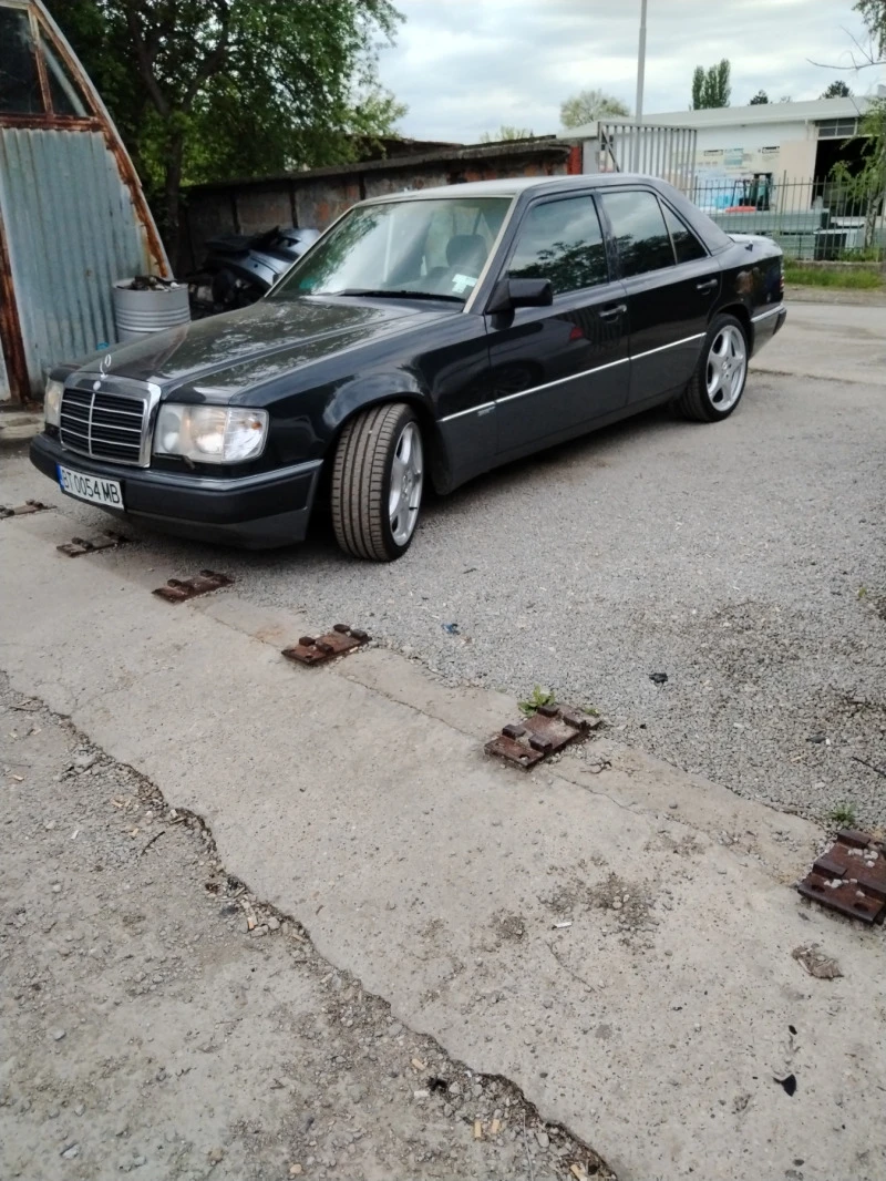 Mercedes-Benz 124 3.0Д АВТОМАТИК, снимка 3 - Автомобили и джипове - 45357463