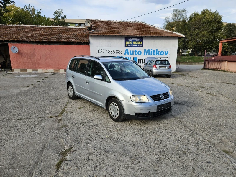 VW Touran 1.4i 6 скорости, снимка 8 - Автомобили и джипове - 48444970