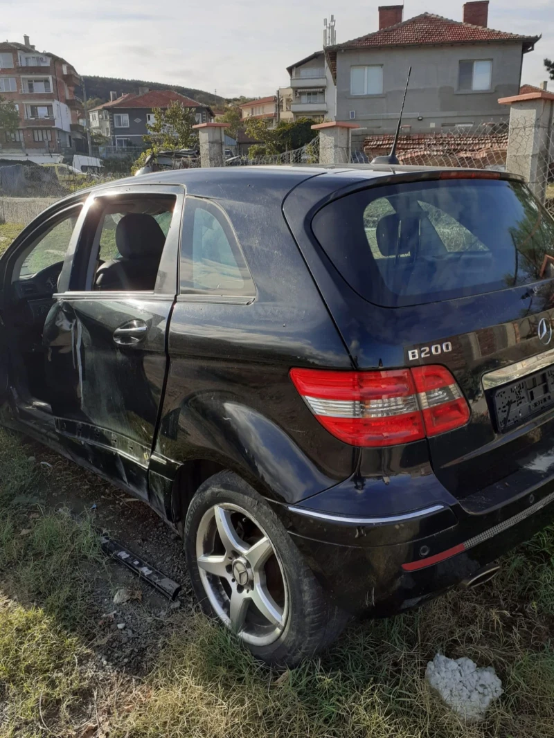 Mercedes-Benz B 200 i, снимка 8 - Автомобили и джипове - 52839551