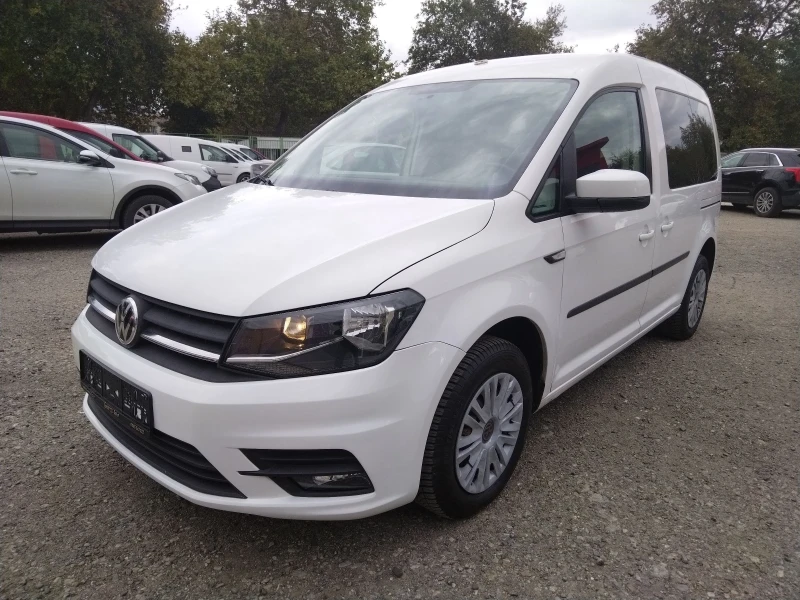 VW Caddy 102 к.с, темпомат, 5 места, инвалидна рампа